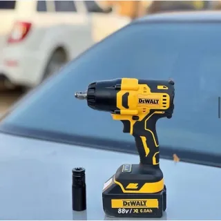 بکس شارژی دو کاره دیوالت