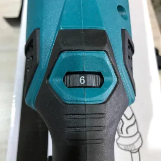 ‎سنگ فرز‌ متوسط ماکیتا مدل 4069