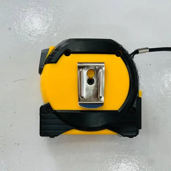 متر لیزری و تراز لیزری سه کاره دیوالت