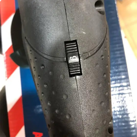 سنگ فرز متوسط بوش مدل 4031