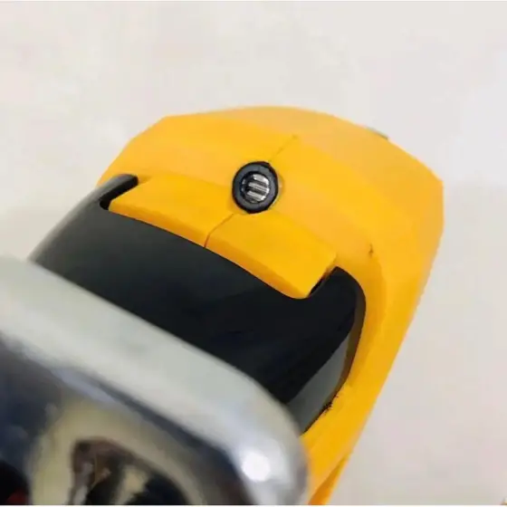 ‎عمود بر لیزردار دیوالت مدل 7002