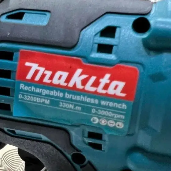 بکس شارژی دو کاره ماکیتا