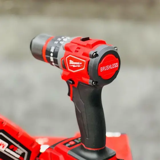 دریل شارژی میلواکی مدل M18